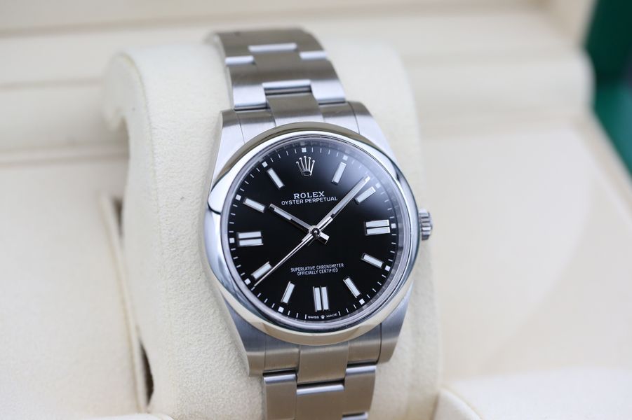 Rolex Oyster Perpetual 124300